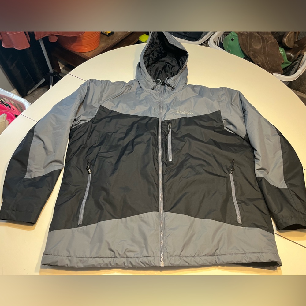 Columbia men’s XXL gray black patented thermal coil outdoor winter jacket